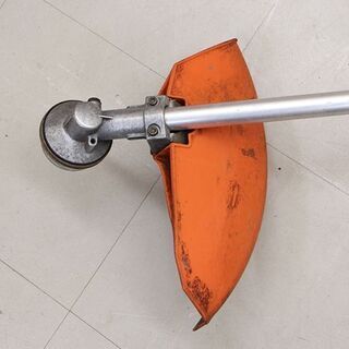 STIHL スチール FS200 ２ストローク 刈払機 草刈機 ドイツ製 (D4110thkwY)