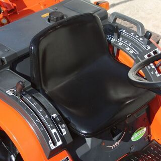 SOLD OUT】クボタ トラクター ASTE A-15 15馬力 4WD 尾輪【清掃・簡易