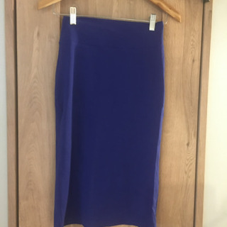 新品 ブルーのスカート M