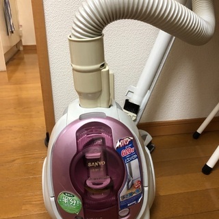 掃除機　SANYO 日本製 2011年製