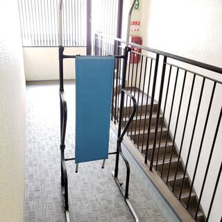 ぶら下がり健康器具 (腹筋台機能有り)