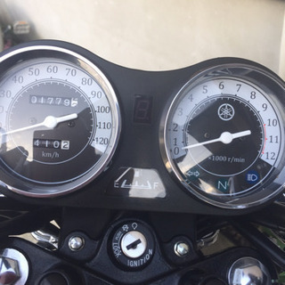 YB125SP タンク白 バッテリー新品 YB125SP タンク白 バッテリー新品