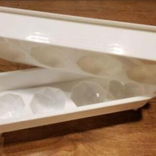 オンザロック　丸い氷が作れる製氷皿