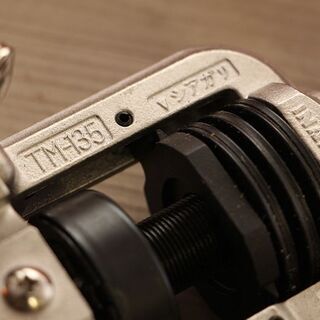 INABA 因幡電工 ロングフレキツバ出し工具 TM-135 パイプ ツバ出し機 水道工事 配管 空調 (HD1007akywY)