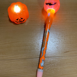 【引き渡し予定者様決定】無料　かぼちゃのボールペンとライト