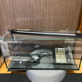 コトブキ60×28×20 長方形水槽　LEDも付けます