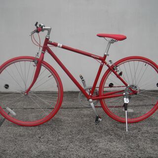 赤い６段変速自転車