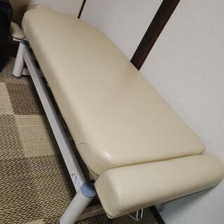 タカラ製、カイロプラクティック&整体マッサージベッド