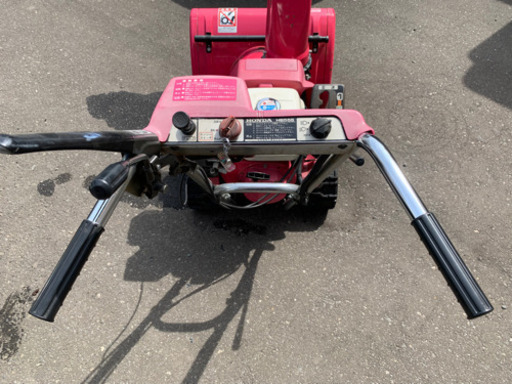 ホンダ 除雪機 HS555 車庫保管です