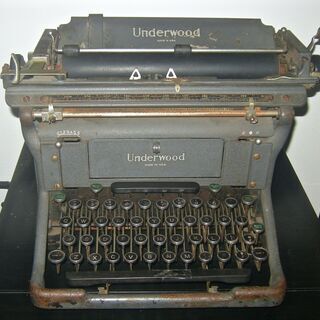 戦前のUSA タイプライター　UNDER WOOD/ジャンク