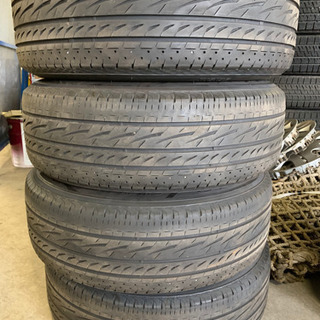 溝ありタイヤ売ります‼︎