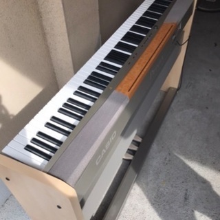 CASIO ピアノ　キーボード　鍵盤楽器