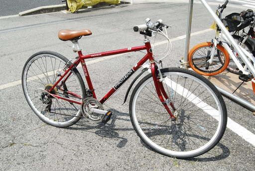5799　AZZURI 28インチ 赤 PROGEAR　自転車