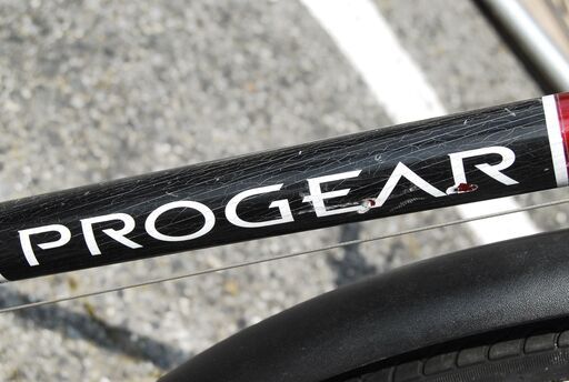 5799 AZZURI 28インチ 赤 PROGEAR 自転車