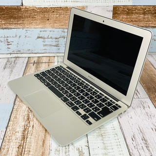 APPLE MacBook Air 11インチ Mid 2012