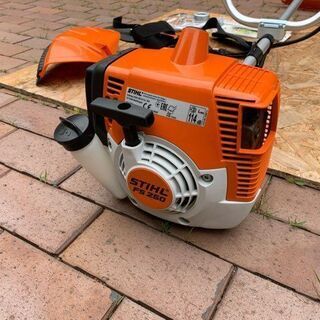 STIHL 草刈り機　FS250 40cc 1.6KW 　ハイパワー【極上品】