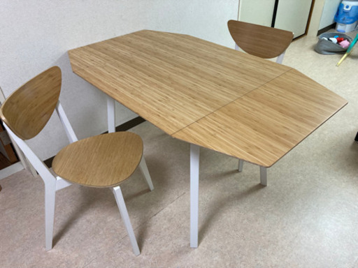 値下げ★IKEA ダイニングテーブルセット　伸長式テーブル＋椅子2脚