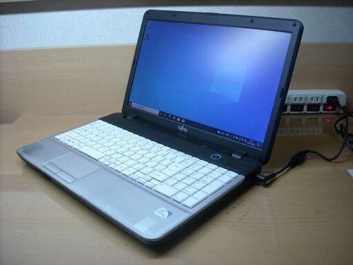 【引き取り決まりました】15.6型ノートパソコン Windows10 Pro