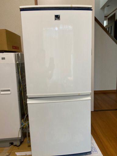 シャープ2015年製　中古冷蔵庫美品　137リットル