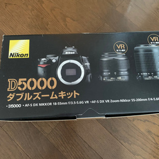 最終値下げ　早い者勝ち　Nikon D5000 ダブルズームキット