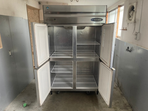 HOSIZAKI/ホシザキ　業務用　縦型冷凍庫４面　１０６０L　３相２００Ｖ　２０１４年製　店舗　飲食店　ＨＦ－１２０ＬＺ３