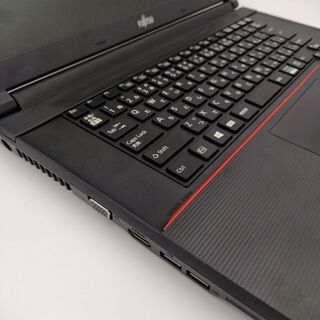 富士通 高性能第4世代Core i7搭載 メモリ8G 高速SSD256G CD/DVD読み書き