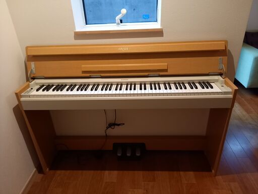 YAMAHA 電子ピアノ ”ARIUS”