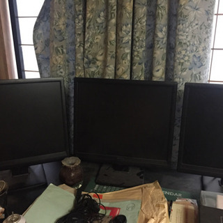 パソコンモニター デイトレ用に