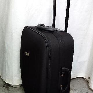 黒のスーツケース キャリーケース