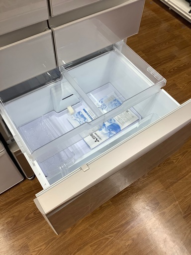トレファク府中店】MITSUBISHI 6ドア冷蔵庫 （MR-MX57G-C）
