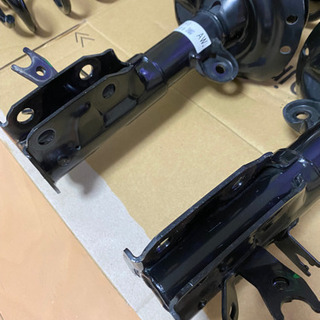 ホンダフリード GB3 純正サスペンション サスショック ホンダフリード GB3 純正サスペンション サスショック
