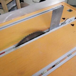 テーブルソウ　電気ノコギリ