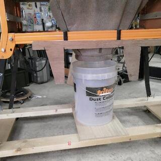 テーブルソウ　電気ノコギリ