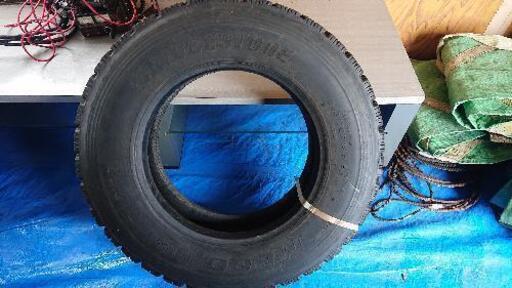 更に更に値下げ)ブリジストン トラック用スタッドレス