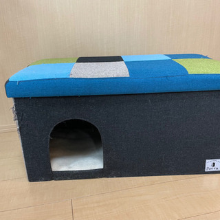 犬、猫用　折り畳みスツール　古屋　【定価】1万円