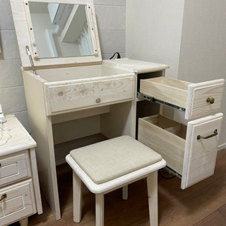 【美品】ホワイトウッド　ドレッサー