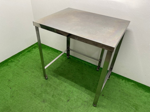 業務用　ステンレス　作業台　店舗　飲食店　厨房　Ｗ７５０ｘＤ６００ｘＨ８００ｍｍ