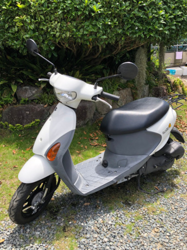 SUZUKIレッツ4(ホワイト)自賠責令和5年11月まで 新品バッテリー交換