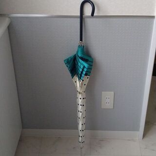 神田うの　長傘