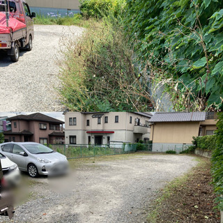 駐車場の除草も【暮らしのお助け隊】