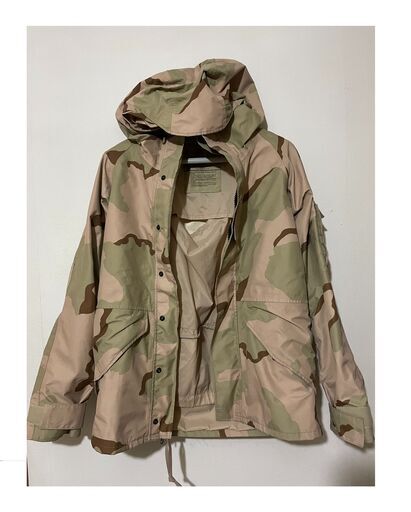 レア 美品 実物米軍 ECWCS ミリタリー パーカー デザート 迷彩 砂漠 PARKA, COLD WEATHER, DESERT CAMOUFLAGE (REGULAR) 8415円