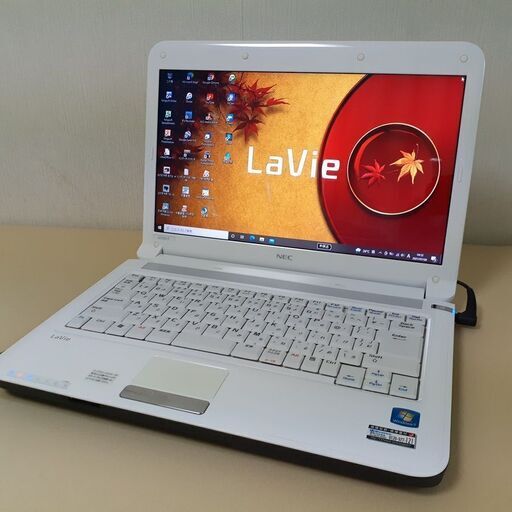 【取引中です】☆SSDで快適☆　NEC　LaVie　Wi-Fi  マルチ　14インチ　i3　ホワイト　Windows10　③