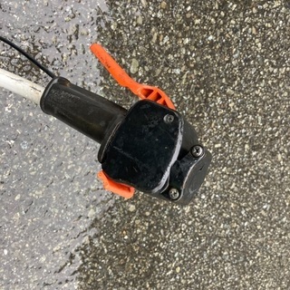 マルヤマ　仮払い機　草刈り　実働