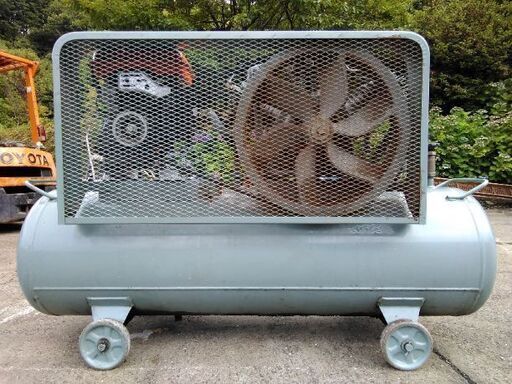 エアーコンプレッサー.エンジン式！！ 実働！日立ベビコン！ 230L 3 ...