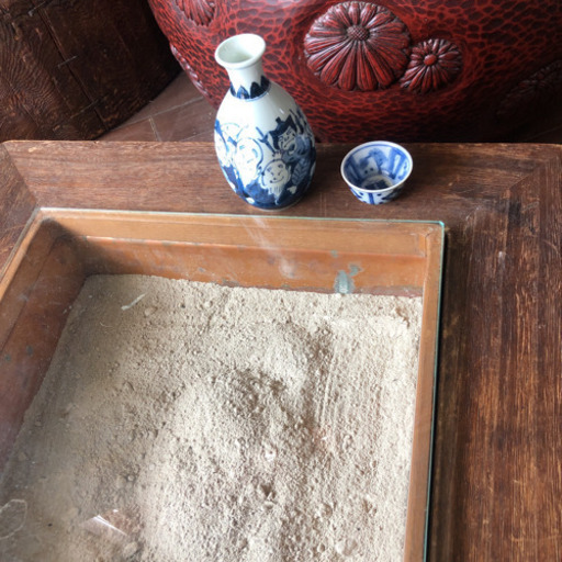 ガラス板付き木製正方形火鉢 灰付き アンティーク 古民具