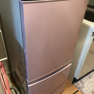 SHARP 冷蔵庫　ピンク