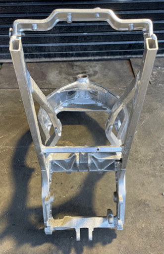 スズキ GSX-R250R GJ73A 書類付きメインフレーム