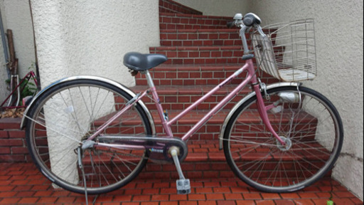 中古自転車】27インチ7段変速 LEDオートライト付 リヤタイヤ、鍵新品