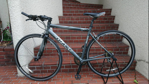 滋賀県の自転車 【お買得品】クロスバイク ジャイアントFCR2（定価8万 