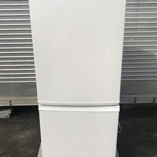SHARP 2016年製 137L 2ドア ノンフロン冷凍冷蔵庫の画像